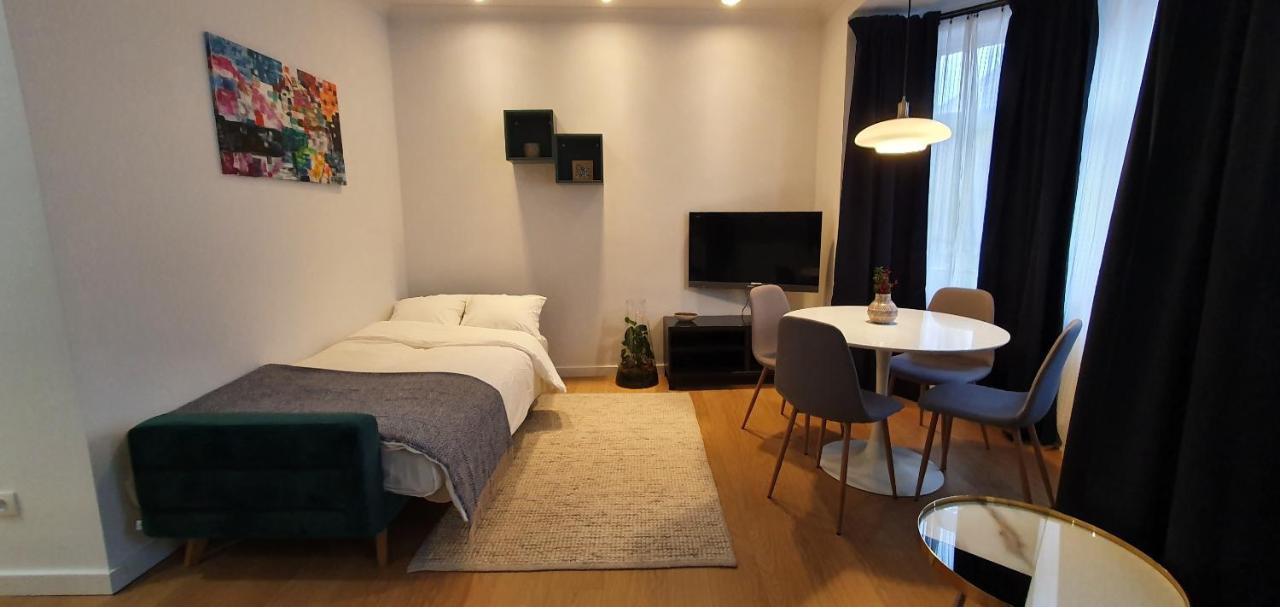 Apartamenty Sienkiewicza 8 เชอวีซ ภายนอก รูปภาพ