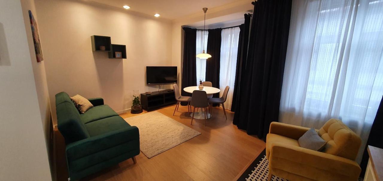 Apartamenty Sienkiewicza 8 เชอวีซ ภายนอก รูปภาพ