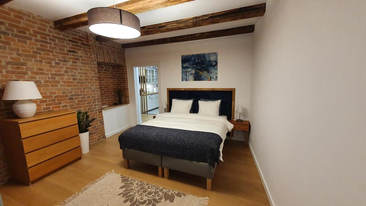Apartamenty Sienkiewicza 8 เชอวีซ ภายนอก รูปภาพ