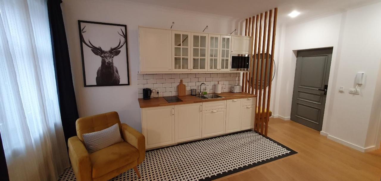 Apartamenty Sienkiewicza 8 เชอวีซ ภายนอก รูปภาพ